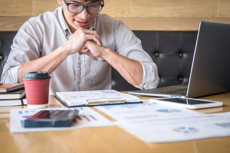 Entrepreneur securing financing for a startup without credit history