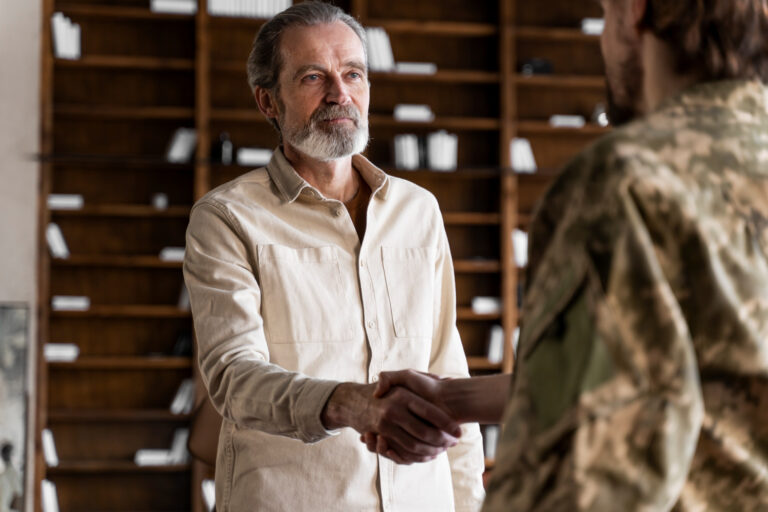 military-man-bussisnes-owner Veteran-owned business financing programs and support options